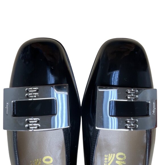 Salvatore Ferragamo Womens Black Patent Leather Silver Buckle Loafers Sz 5.5 B - Picture 4 of 9